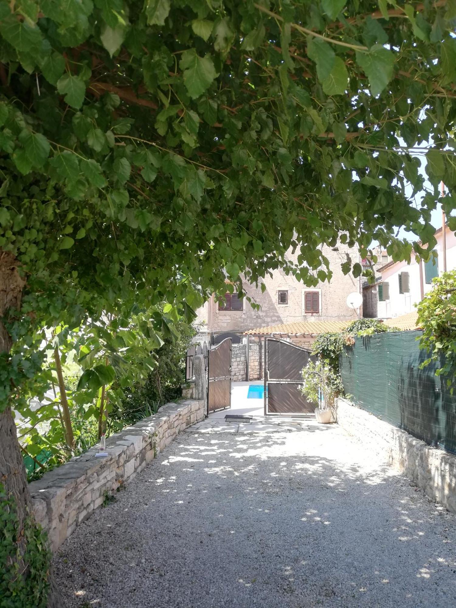 Lory Villa Sveti Lovreč Pazenatički Kültér fotó